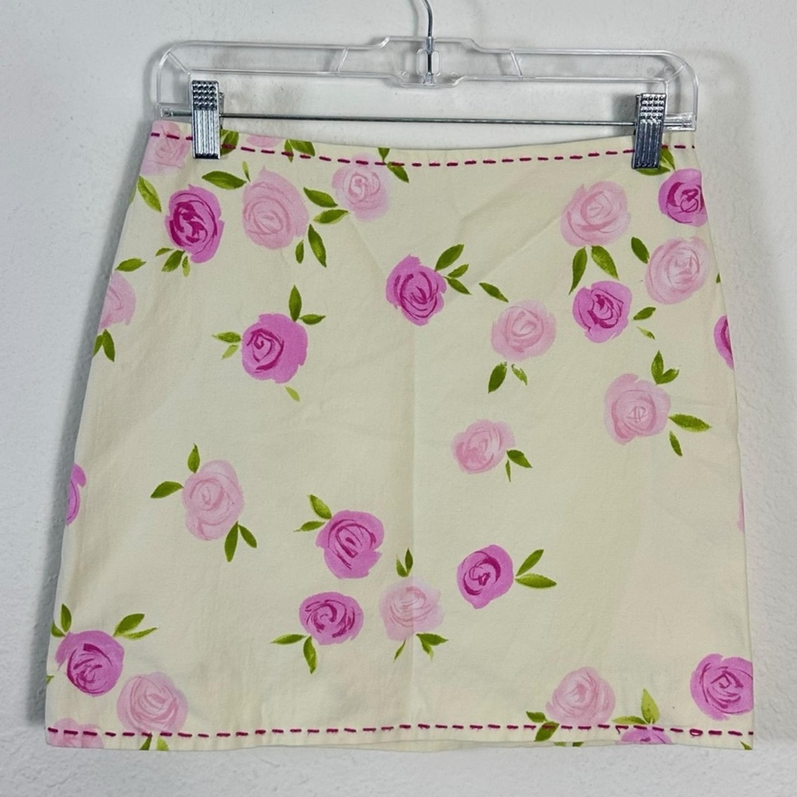 Vintage Y2K Moschino Cheap and Chic Dainty Mini Skirt Coquette Rose Floral 8