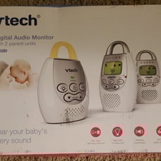 Vtech digital audio monitor with 2 partner unit