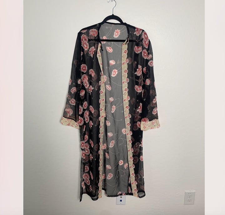 Kimono Floral Chic Glam Girly Romantic Sheer Elegant Classy Expensive Maxi Robe