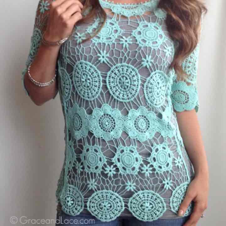 **NWT** Crochet Lace Tunic M-L-XL
