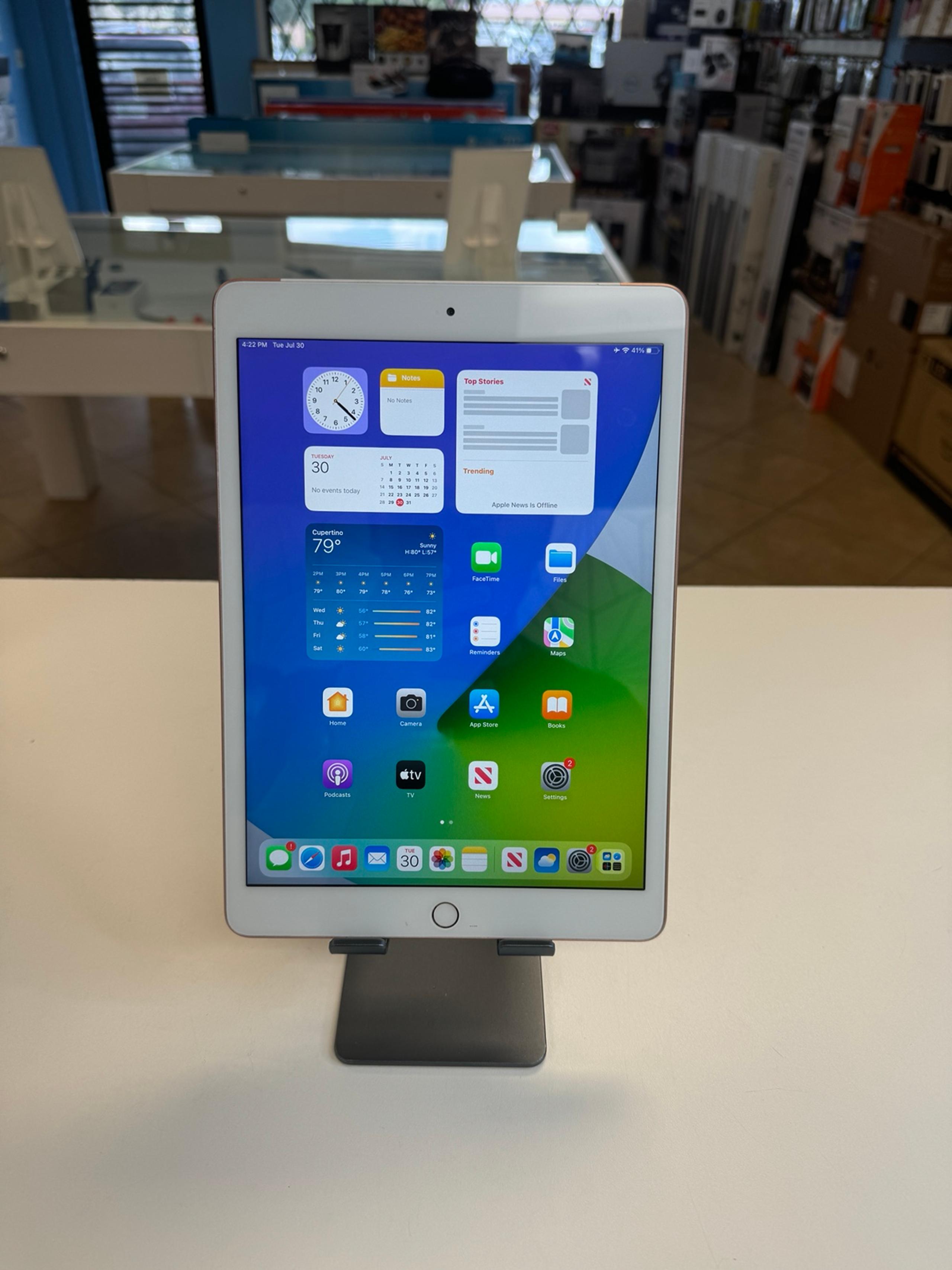 iPad 8th Generation 32GB Unlocked Rosegold