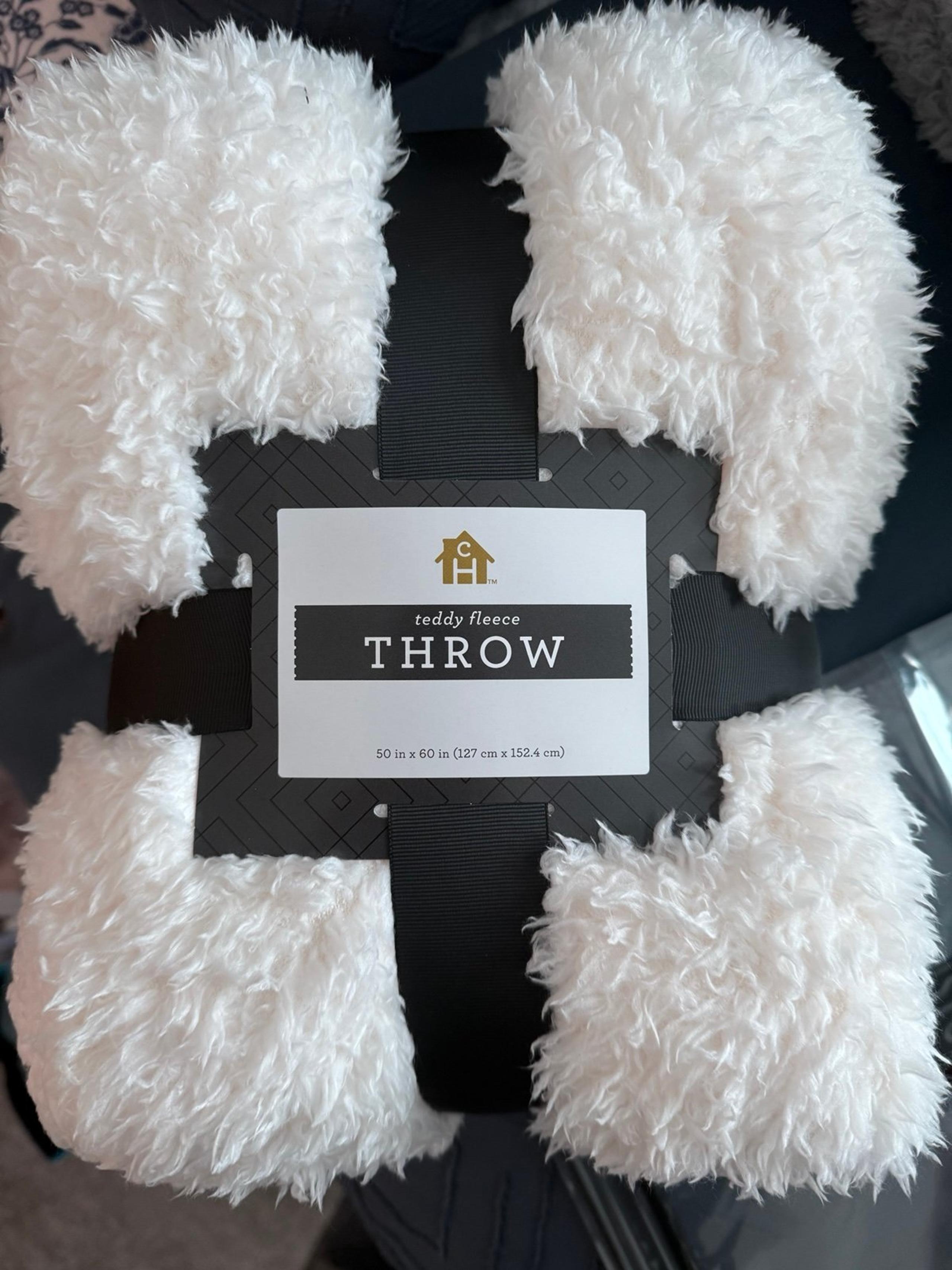 Teddy fleece throw blanket