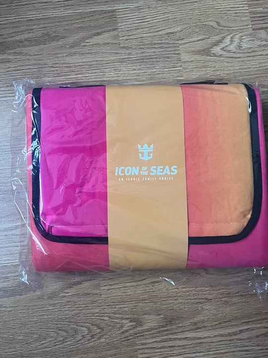 Icon of the seas inaugural sailing beach blanket