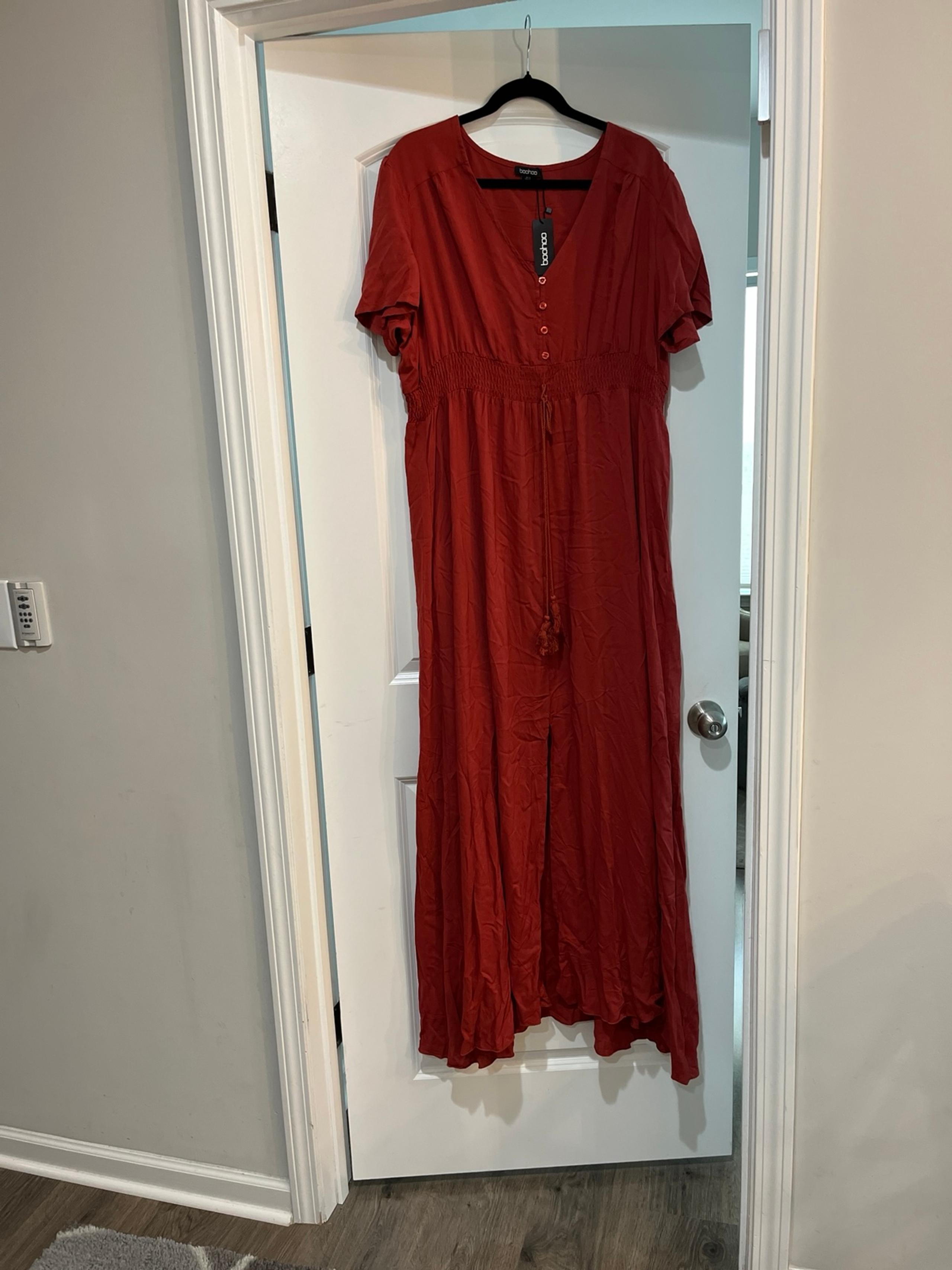NWT-Boohoo brand Maxi Dress