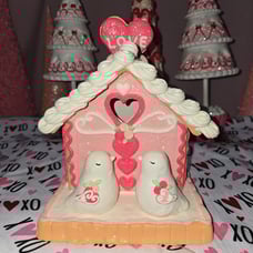 LED Light-up Cupcakes and Cashmere Gingerbread Bird House with love birds