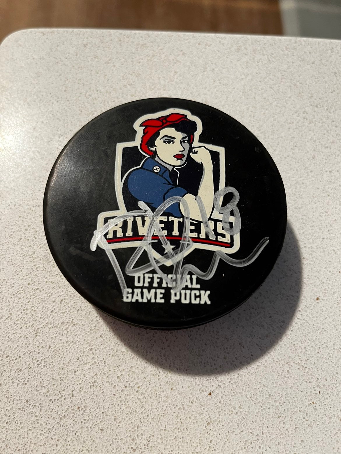 Rebecca Russo Metropolitan Riveters Puck