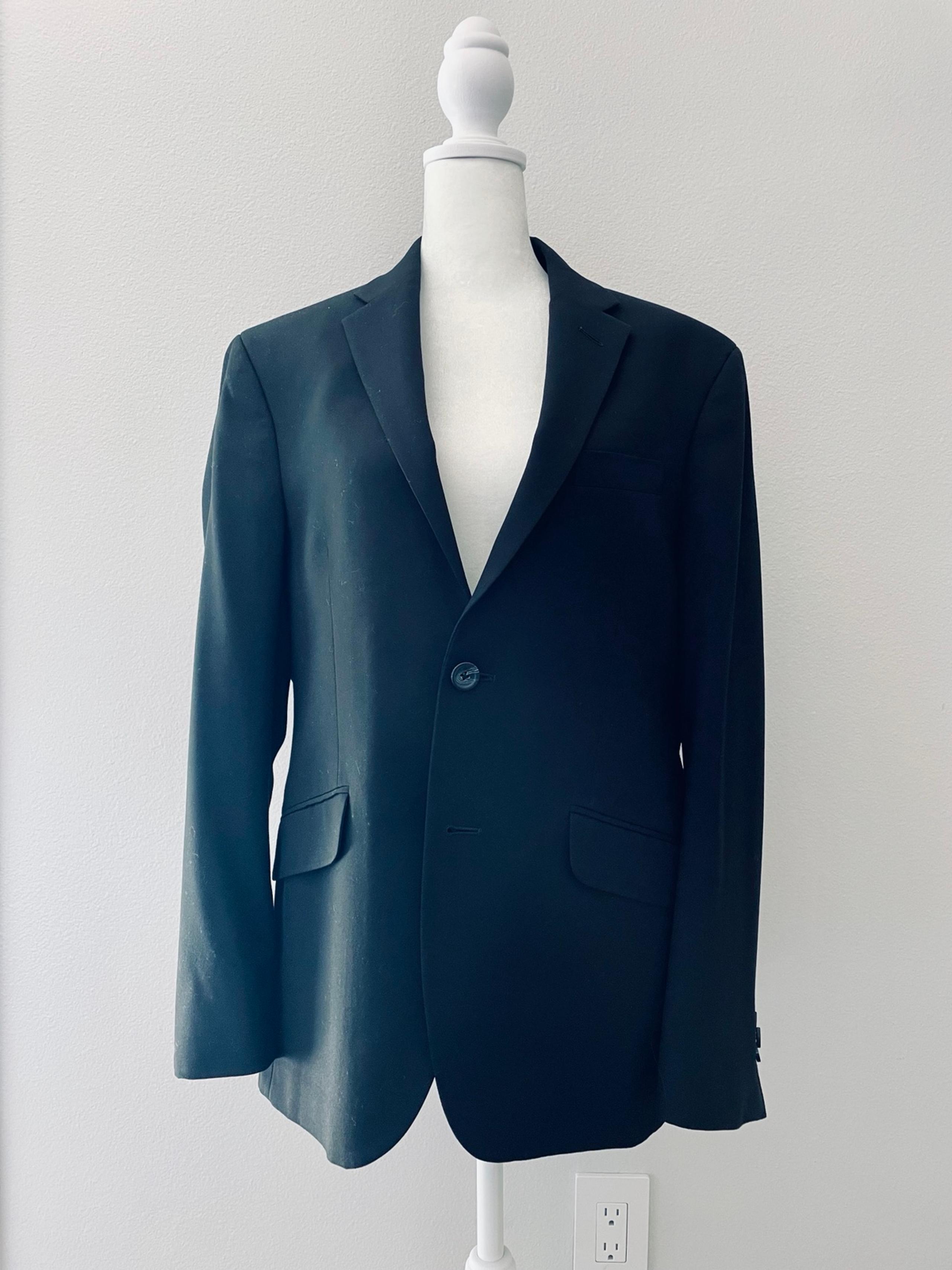 Black Suit Kenneth Cole (Like New)