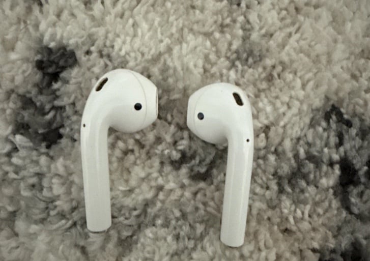 AirPods 1st gen