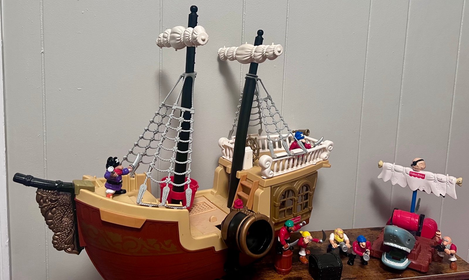 Vintage 1994 Fisher Price Great Adventures Pirate Ship w/ Accessories