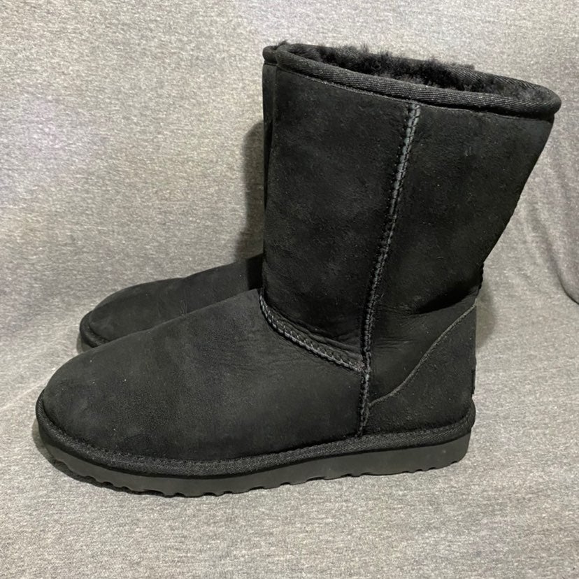 UGG Classic Short II Boots Black