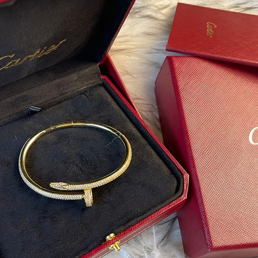 Bracelet size 17