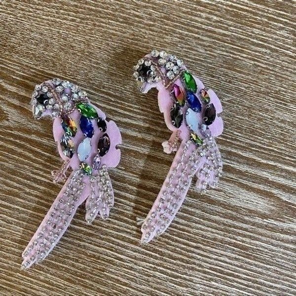 New ! handmade beaded parrot pink with colorful crystals earrings
