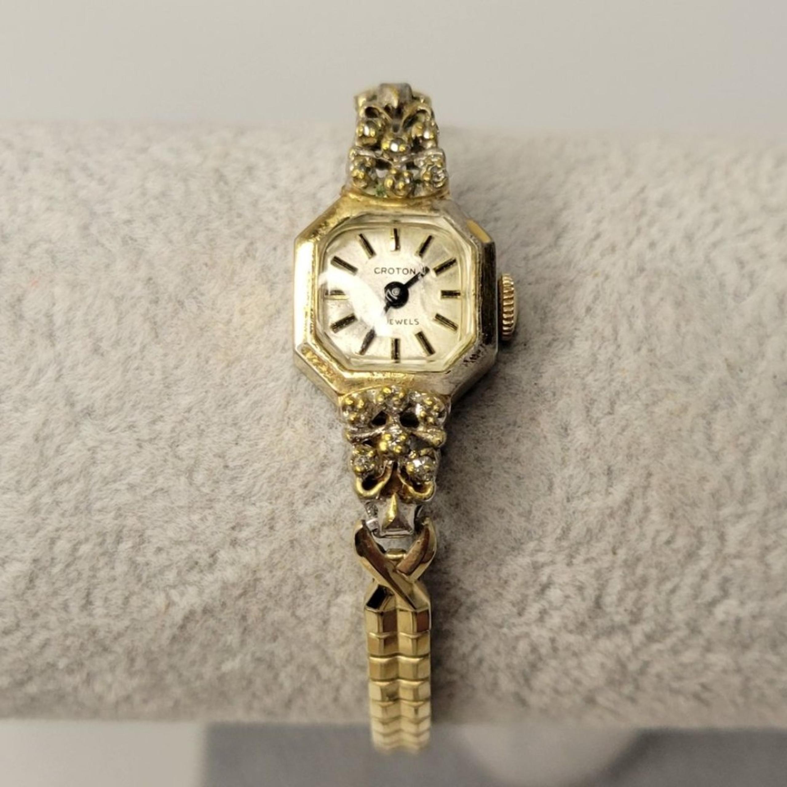 ~AVAILABLE: Vtg Croton Women's Watch