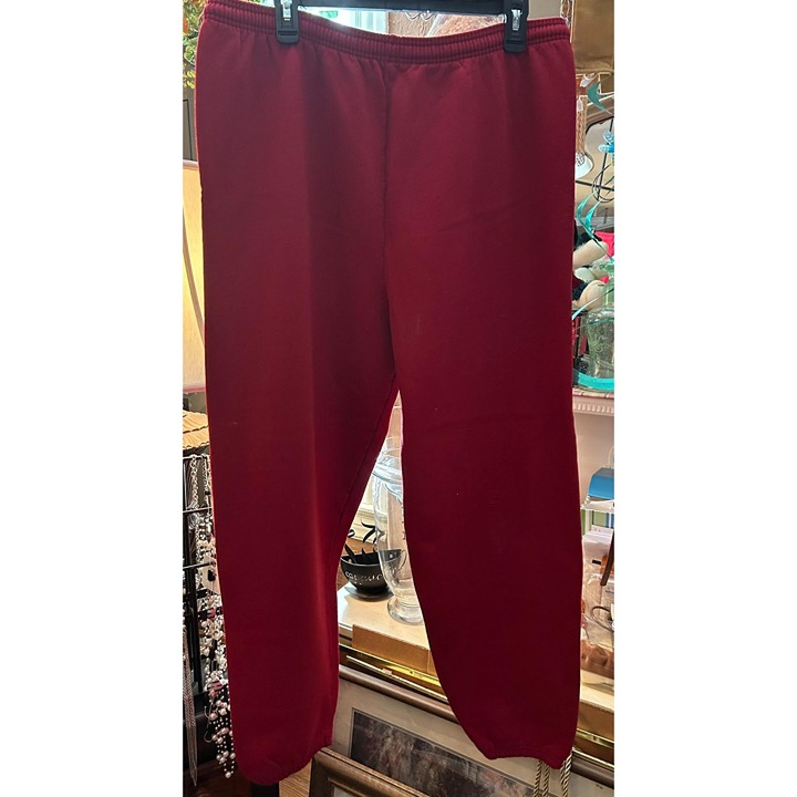 Men’s XL Lovingly Worn Hanes Sweat Pants With Draw String
