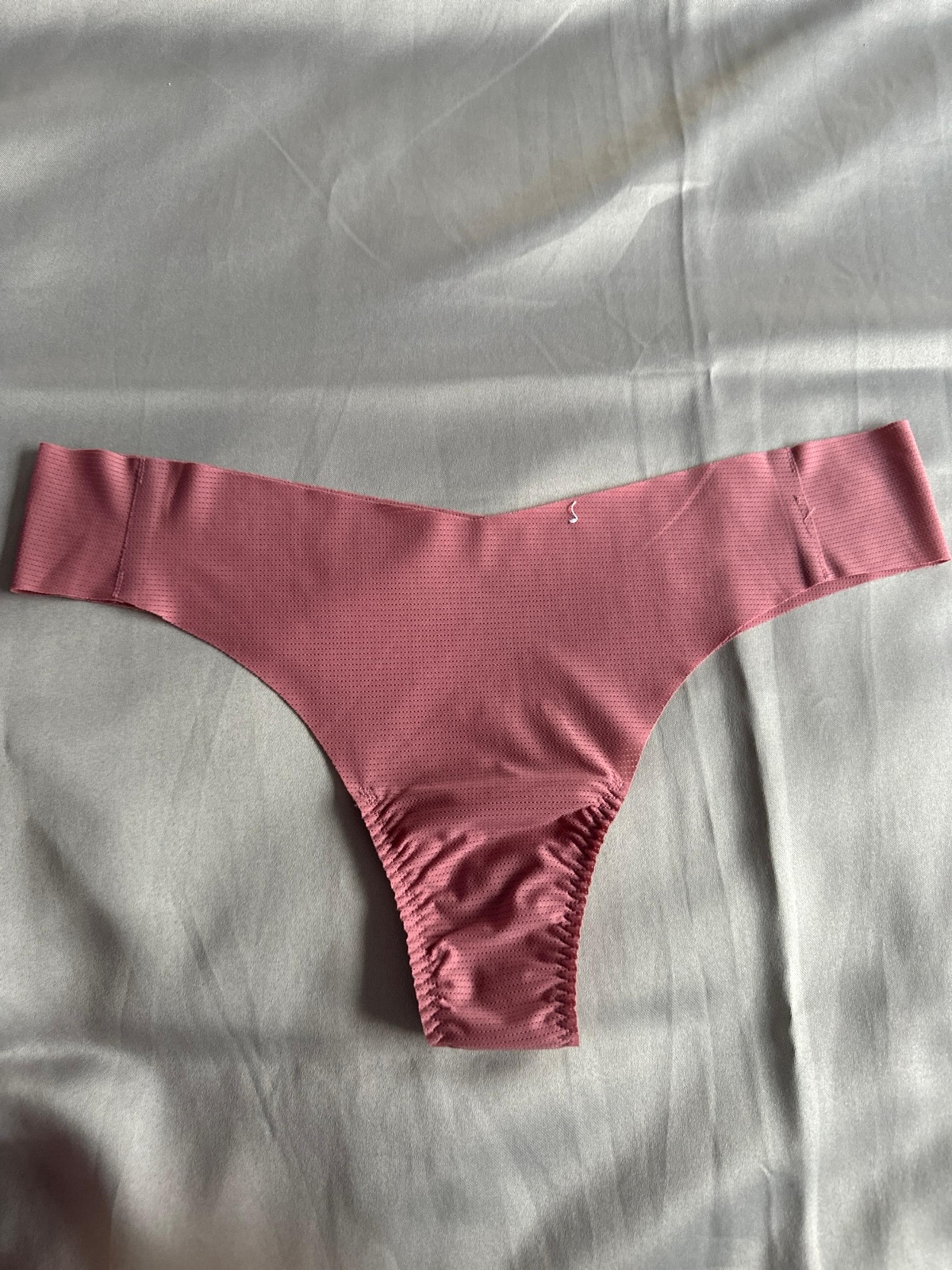 Women’s SPANX Thong size Med Underwear Never worn