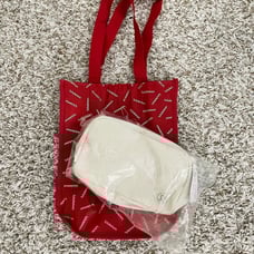 Lululemon Everywhere Belt Bag White Opal