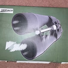 Binoculars by Hiopiaco