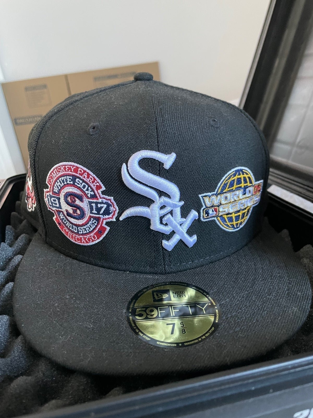 LUCKI AUTOGRAPHED CHICAGO WHITE SOX FITTED CAP - AUTHENTIC SIGNATURE “TUNE❤️”