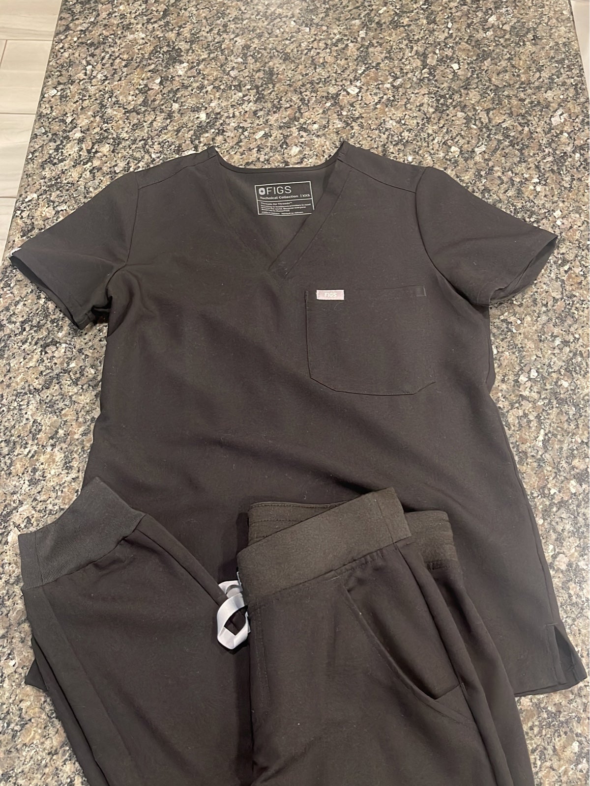 Figs scrubs set