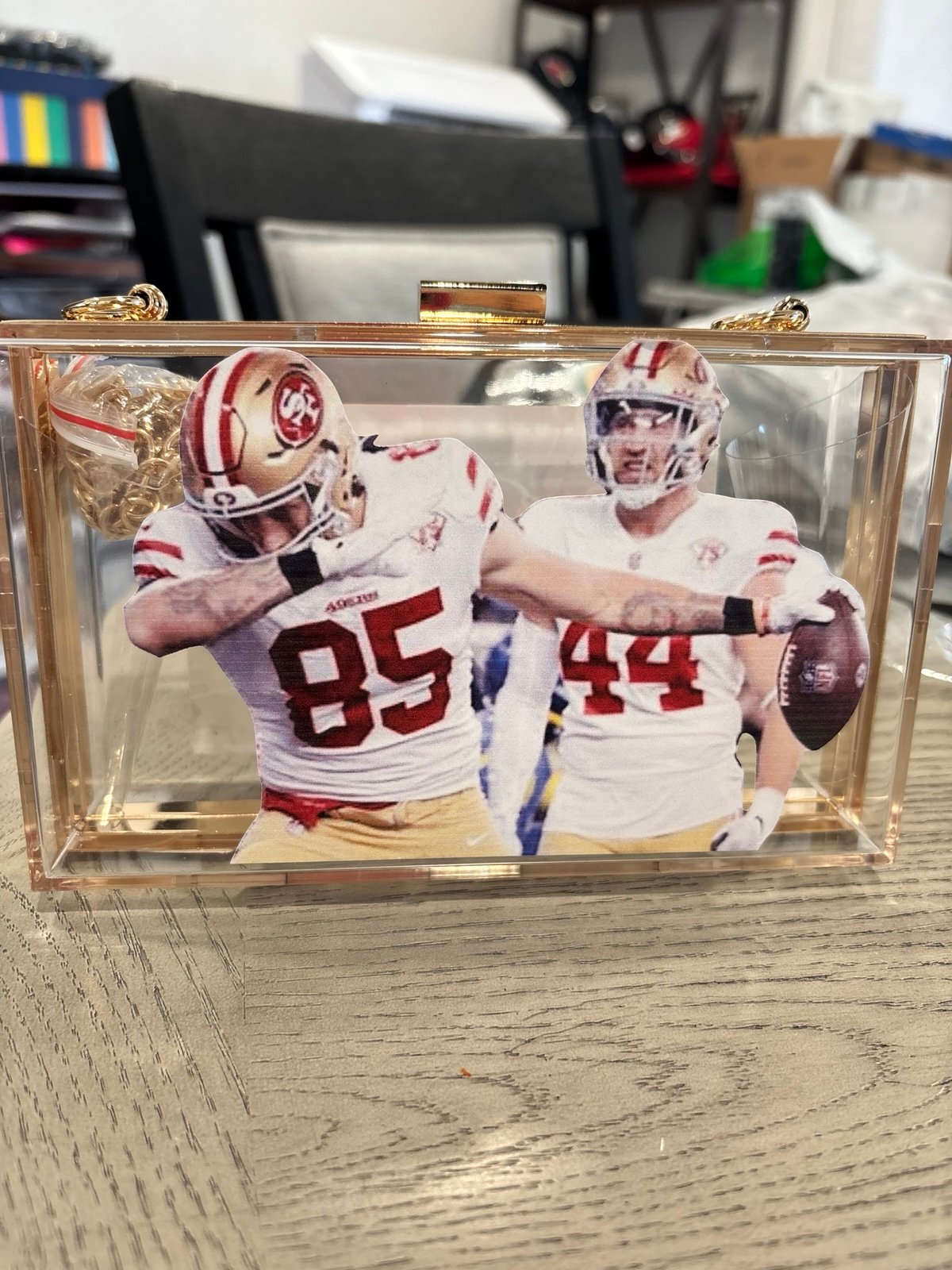 49ers clear purse