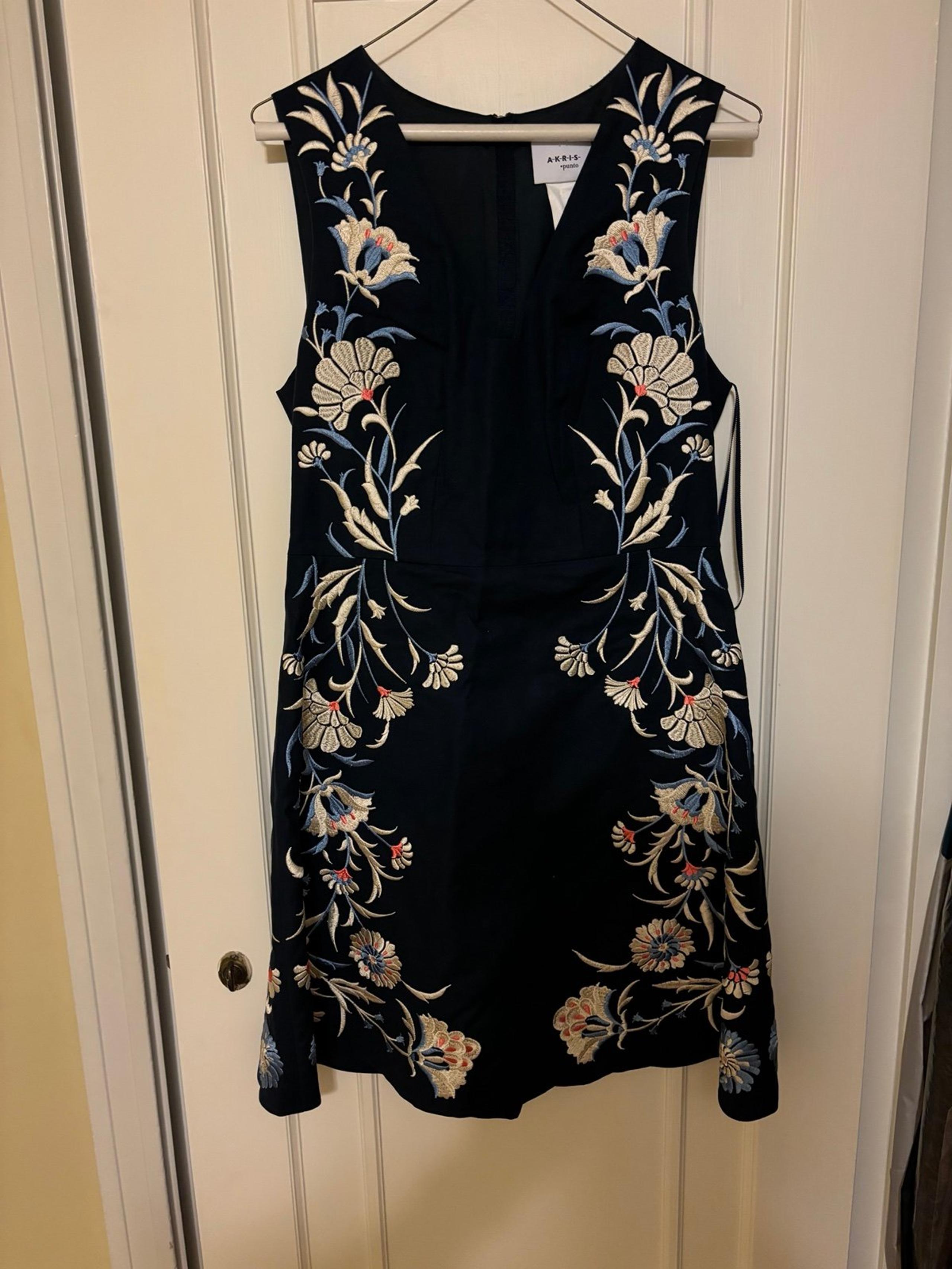 Akris Punto Embroidered dress