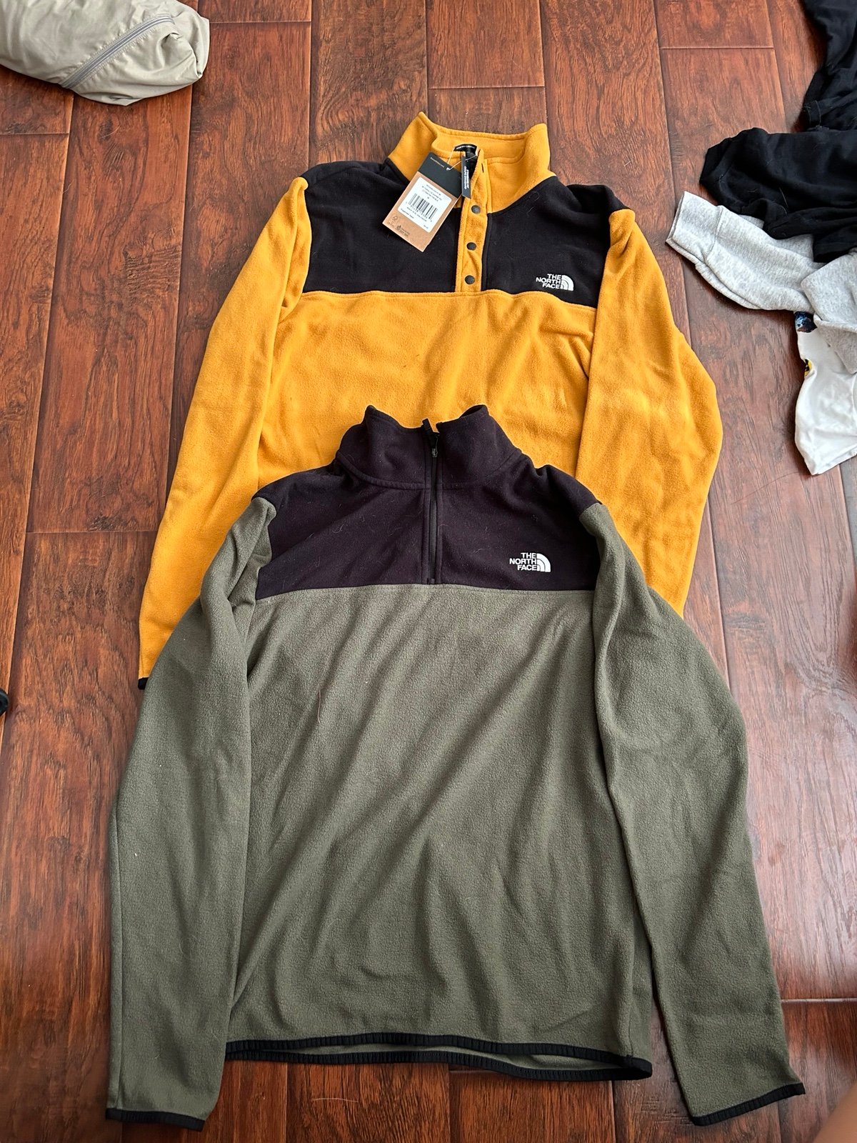 The North Face fleece quarter zip quarter button size medium