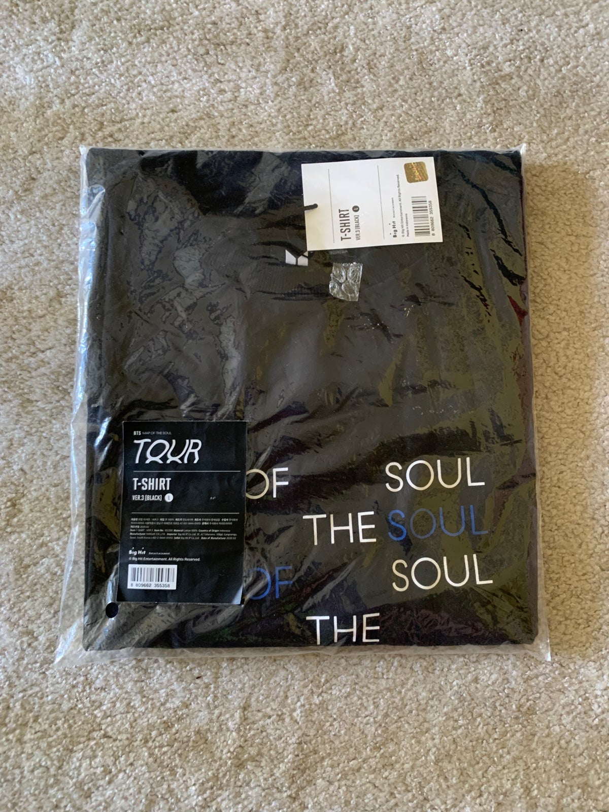 OFFICIAL, NEW - BTS Map of the Soul Tour T-shirt (size L)