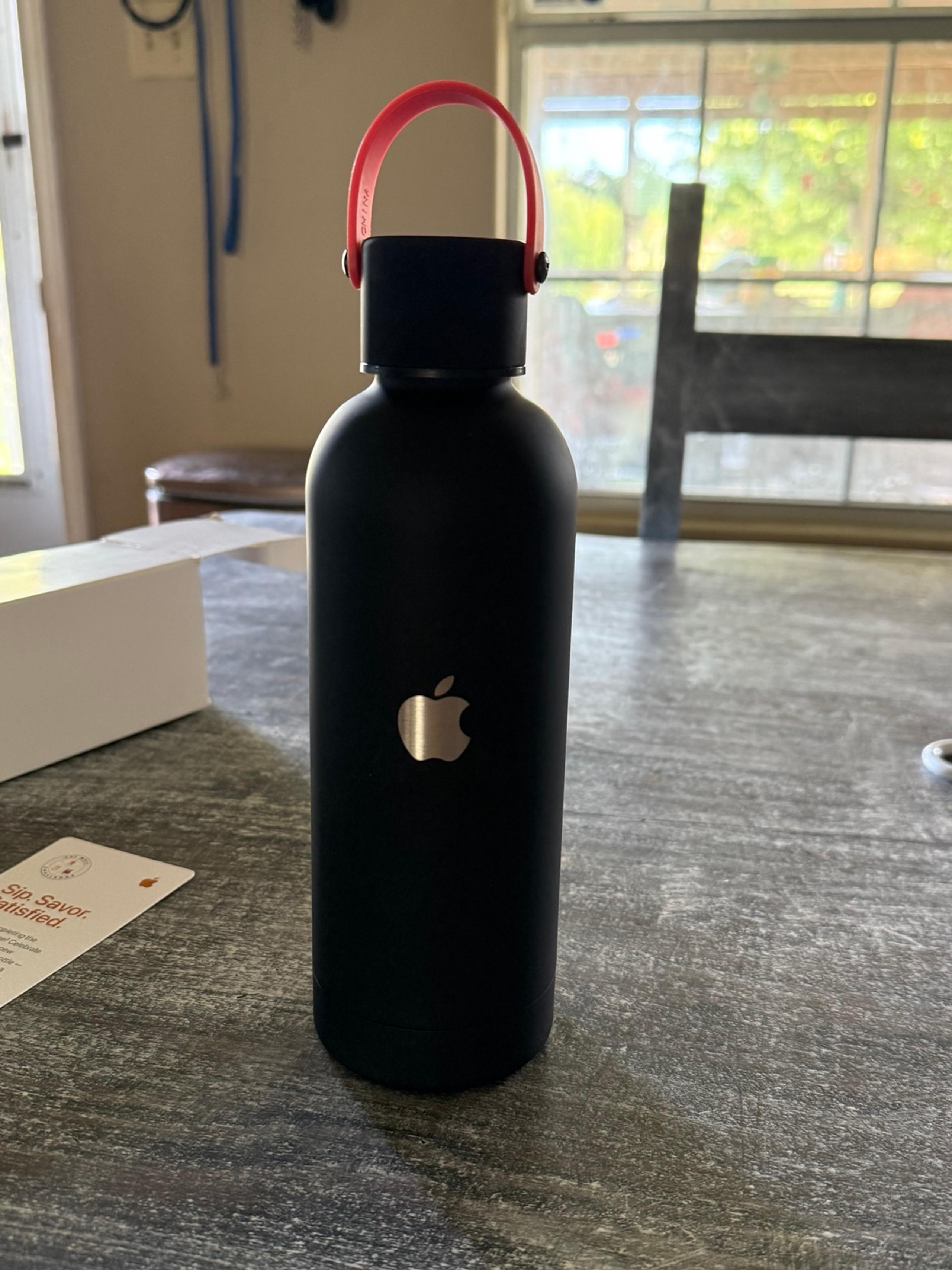 Apple employee swag 17 oz matte black water bottle