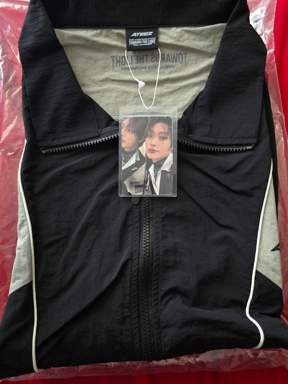ATEEZ Europe Towards the Light Tour Windbreaker Jacket (Size XL) With Mingi PC