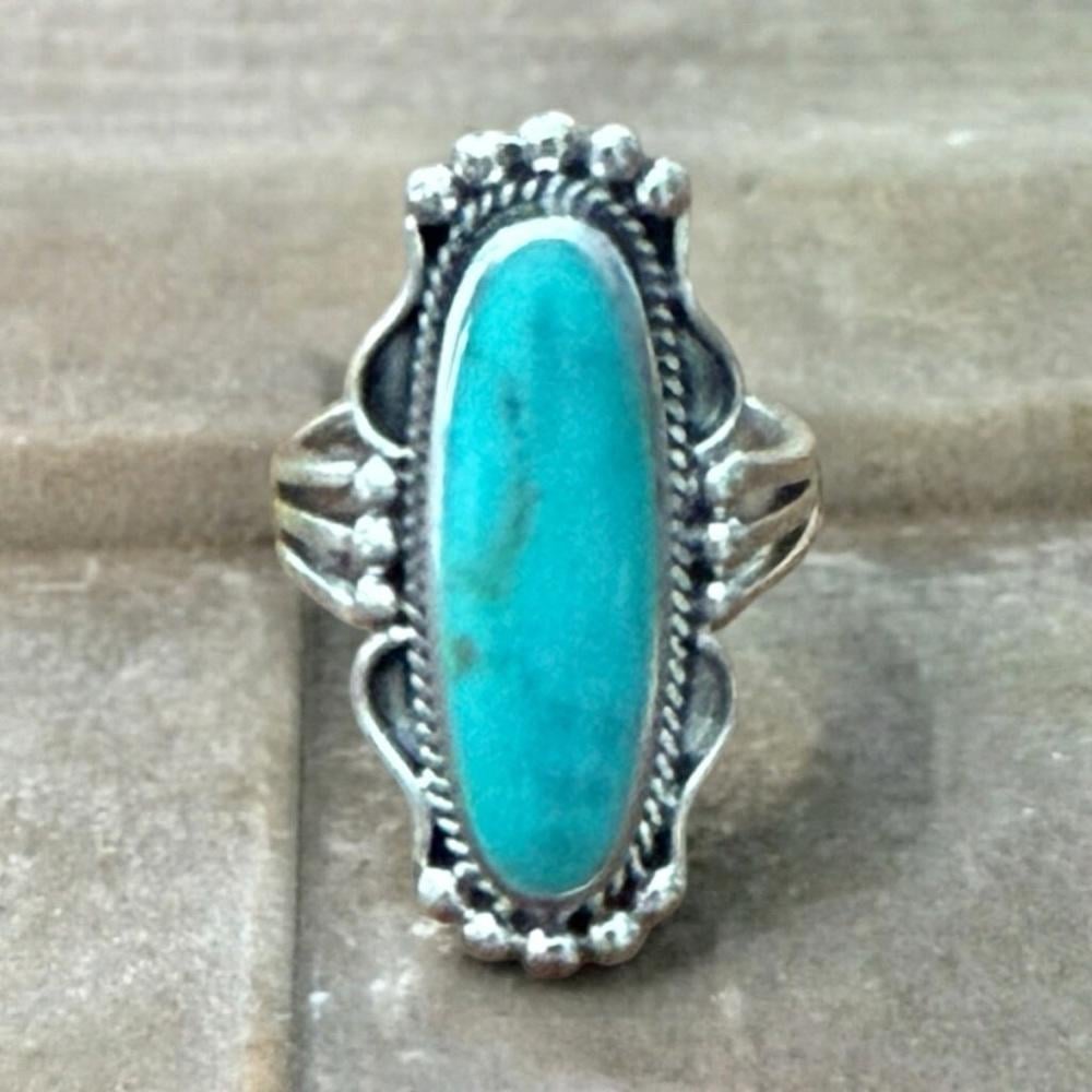 925 Sterling Silver Oval Ring with Turquoise! Sizes 7, 8, 9, 10 Available! NEW!