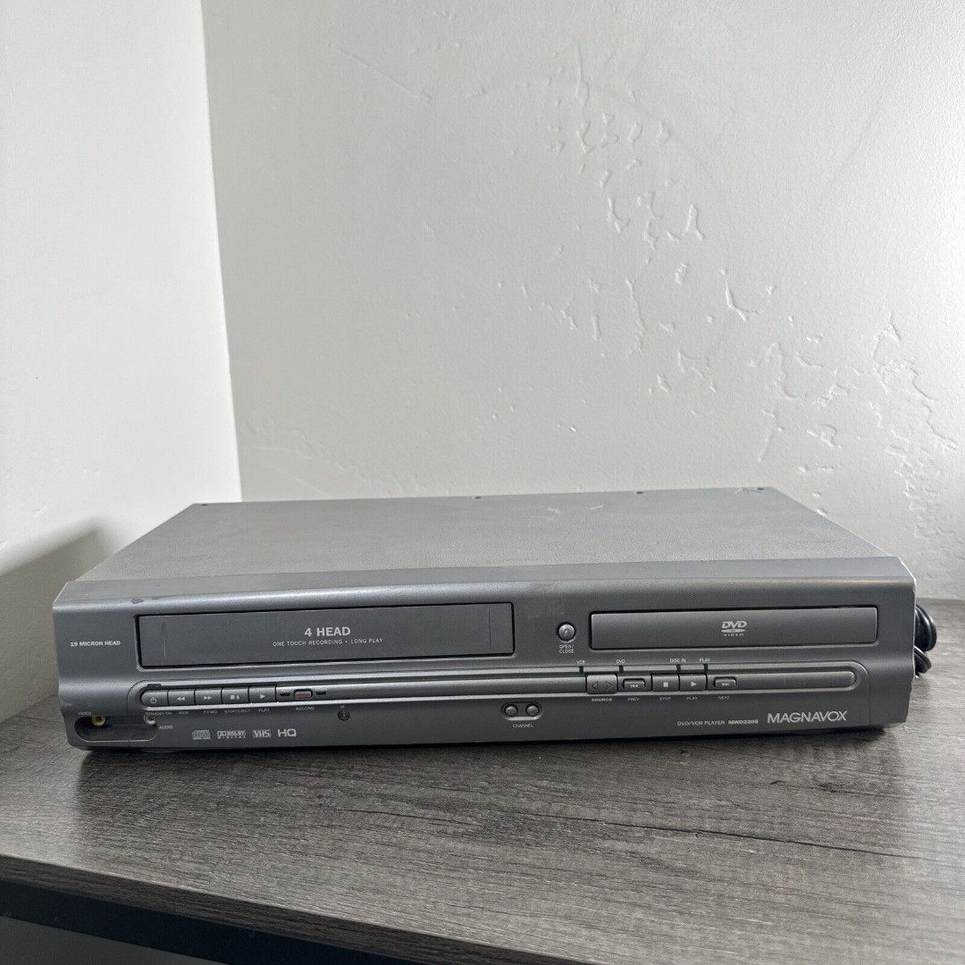 Magnavox MWD2205 4 Head Hi-Fi DVD VCR Combo Player VHS Recorder Works No Remote