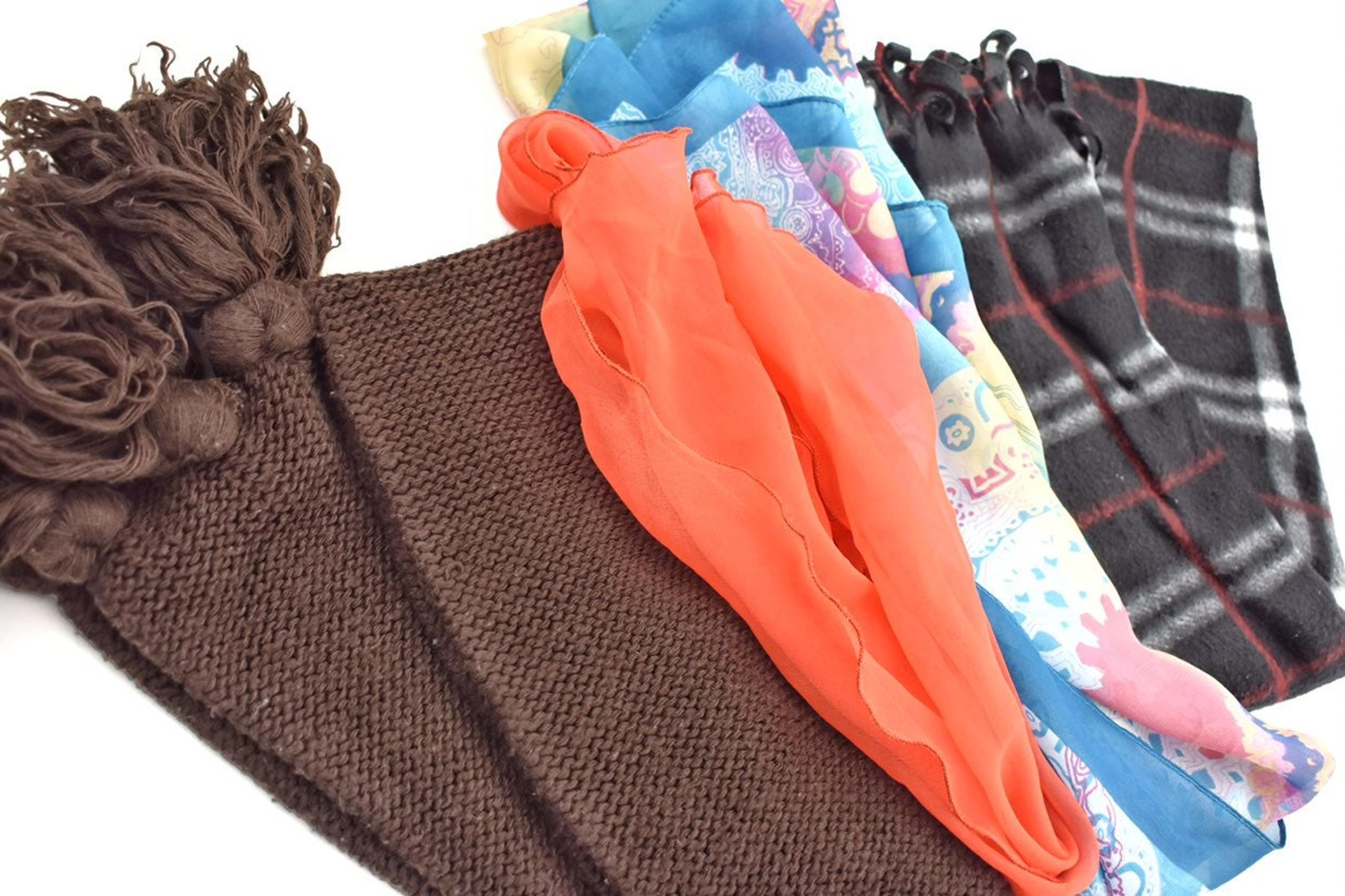 Scarf Lot