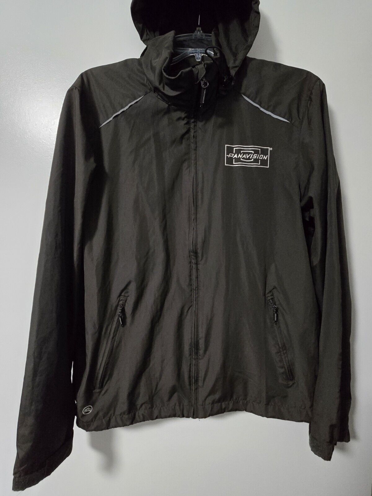 Panavision Magnum PI Hawaii Film Crew Black Windbreaker Jacket Men's Medium Rare