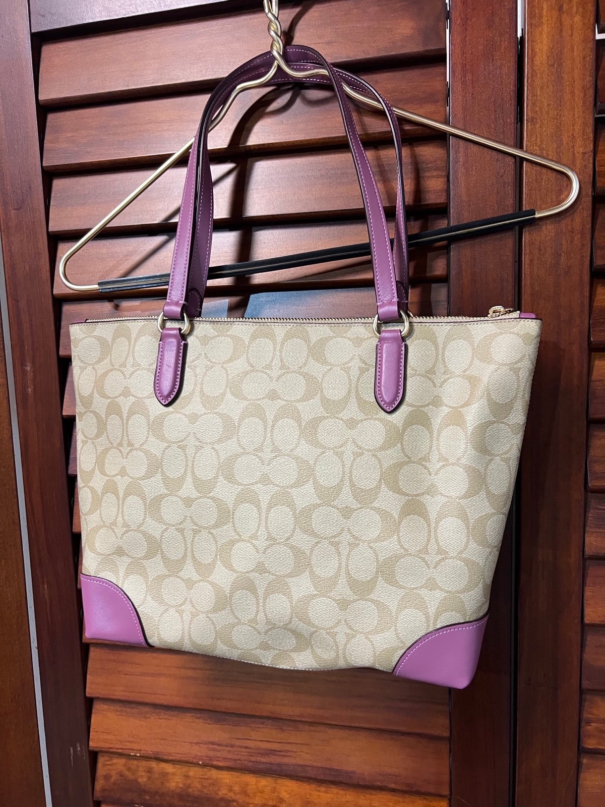 Handbag