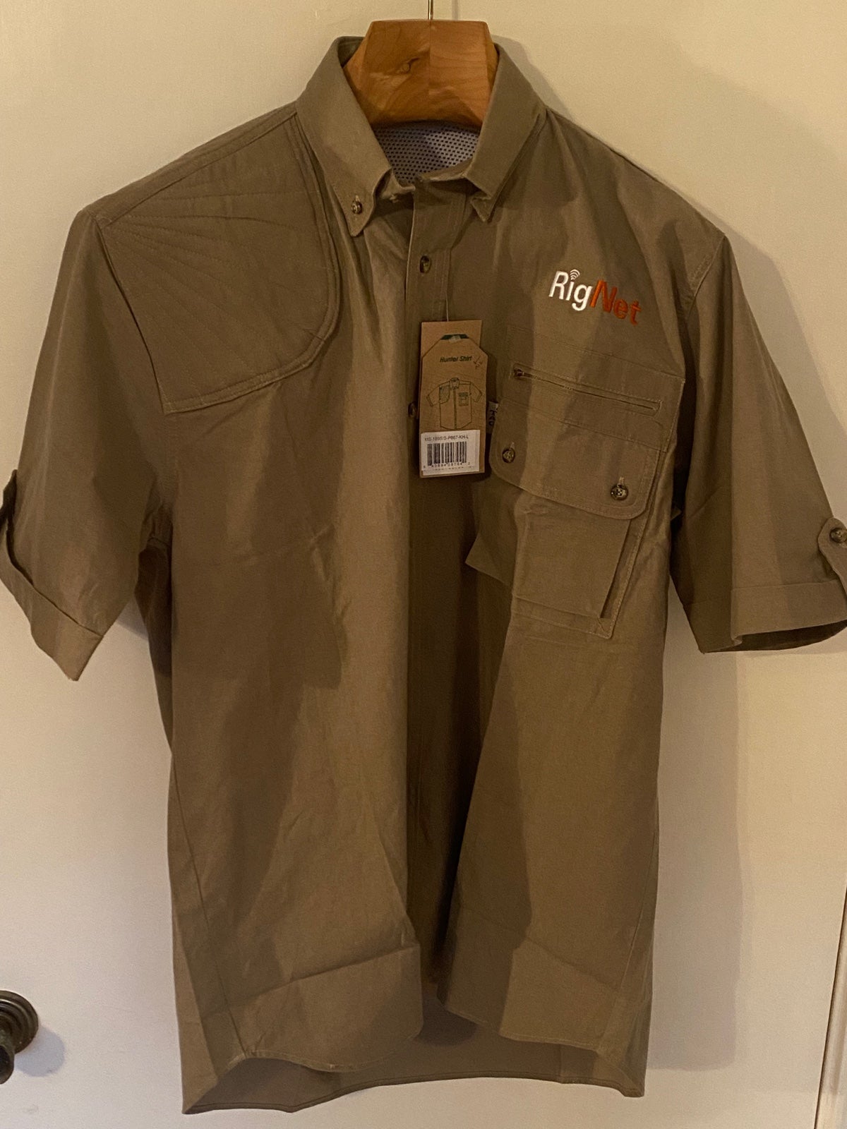 Tag Hunters Shirt size Large