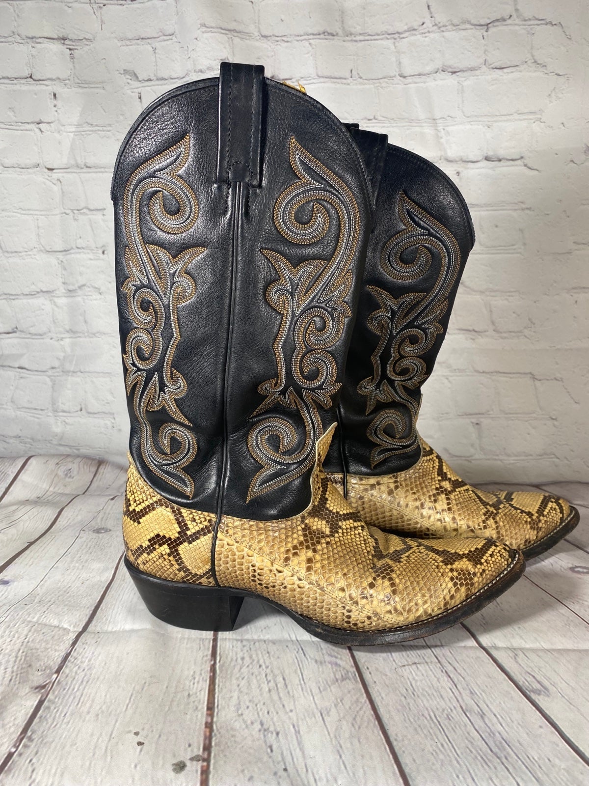 VINTAGE NOCONA SNAKESKIN EXOTIC Leather WESTERN BOOTS