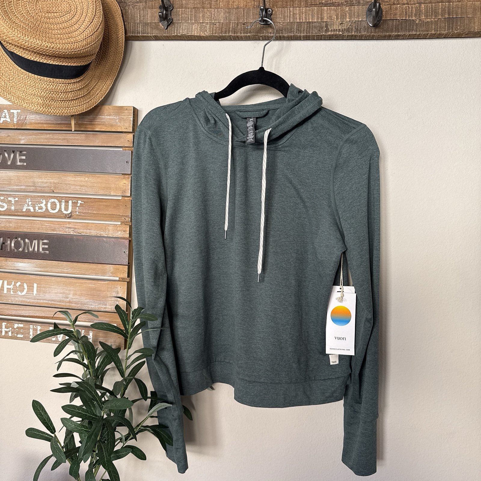 Halo Essential Hoodie In Kelp Heather size Small