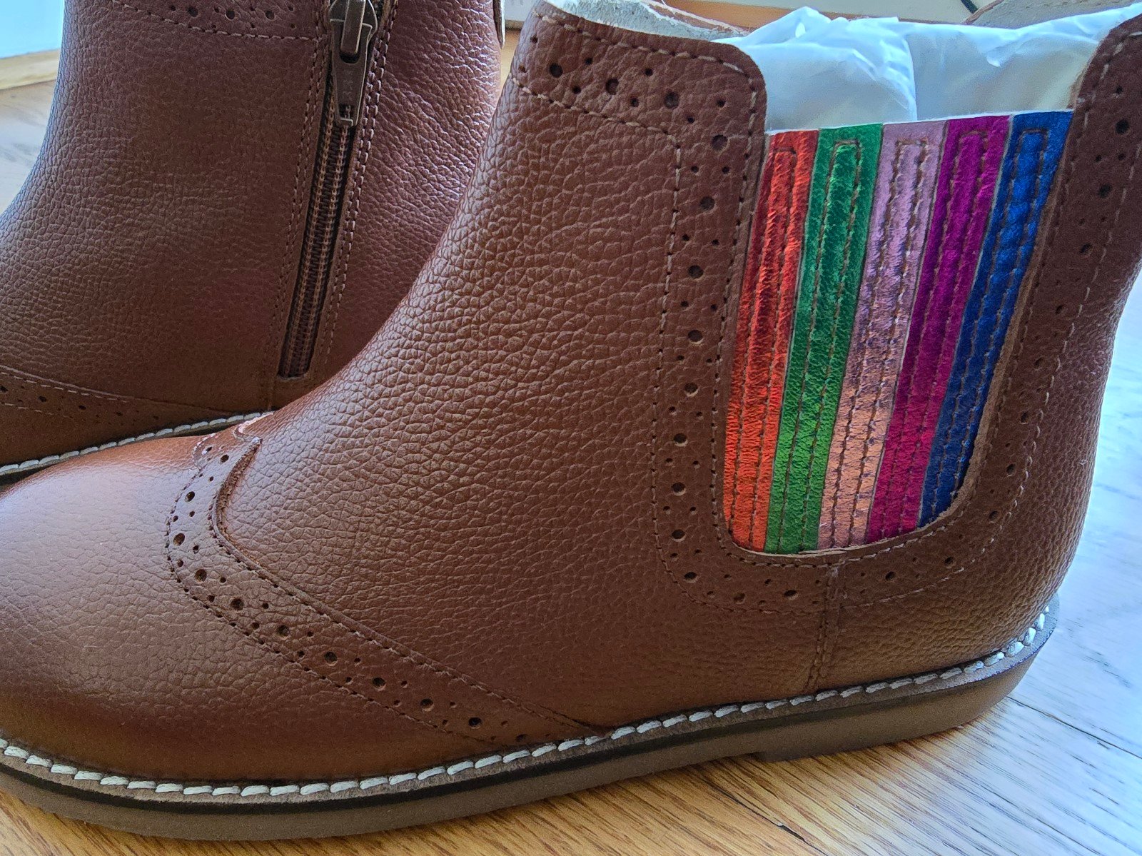 New Mini Boden Leather Chelsea Boots Tan 34 Size 2.5