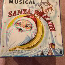 Vintage musical Santa wreath with original box