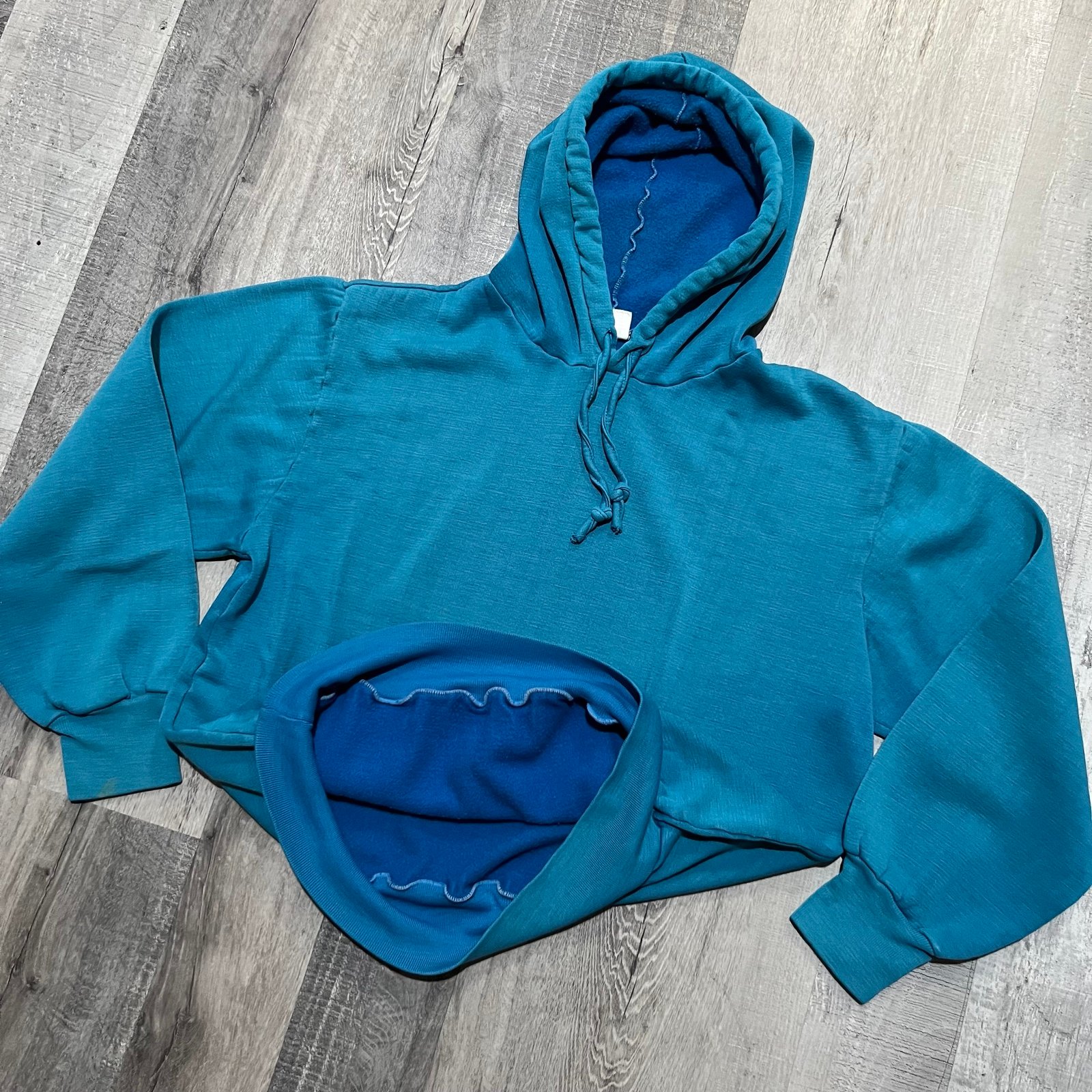 VTG Palermo 70s/80s Sun Faded Blue Drawstring Pull Over Blank Hoodie