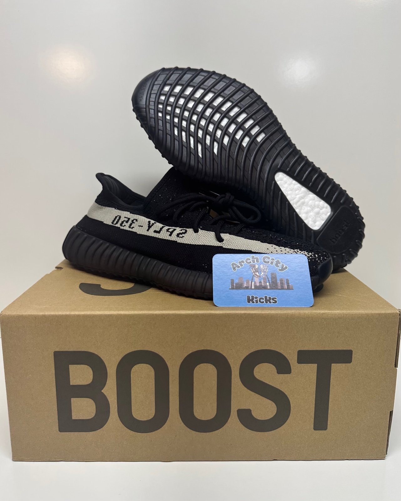 Yeezy Adidas Boost 350 V2 Oreo