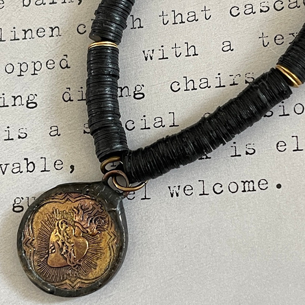 ARTISAN CRAFTED Black & White African Record Beads with Gold Sacred Heart: NWOT!