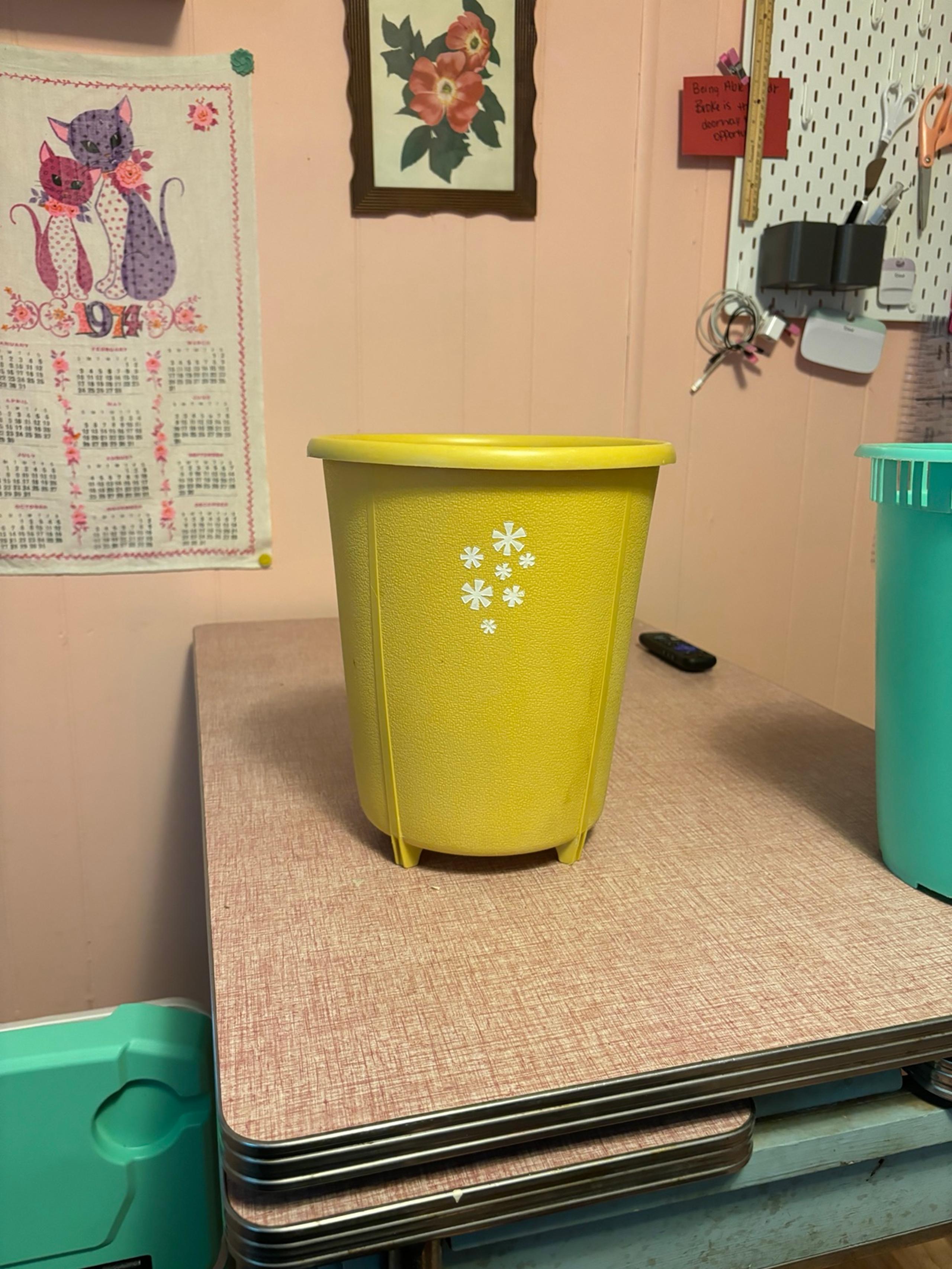Vintage Mustard yellow Rubbermaid bathroom trashcan