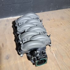 OEM 2011-14 Ford Mustang GT V8 5.0L Intake Manifold Plenum