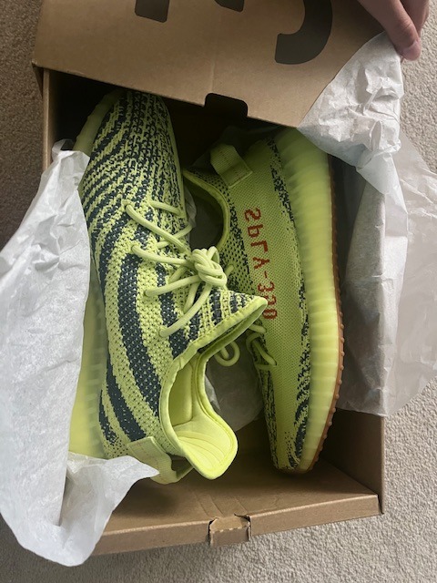 Yeezy Boost 350 V2 Shoes
