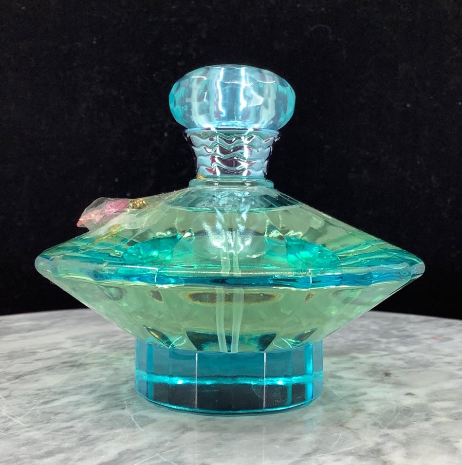 VINTAGE Britney Spears Curious Eau De Parfum Spray 3.3 oz (921 / Mx-26)