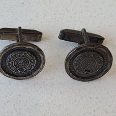 Cufflinks