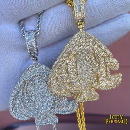 TOP Bling Heart ACE Iced Out Luxury Pendant