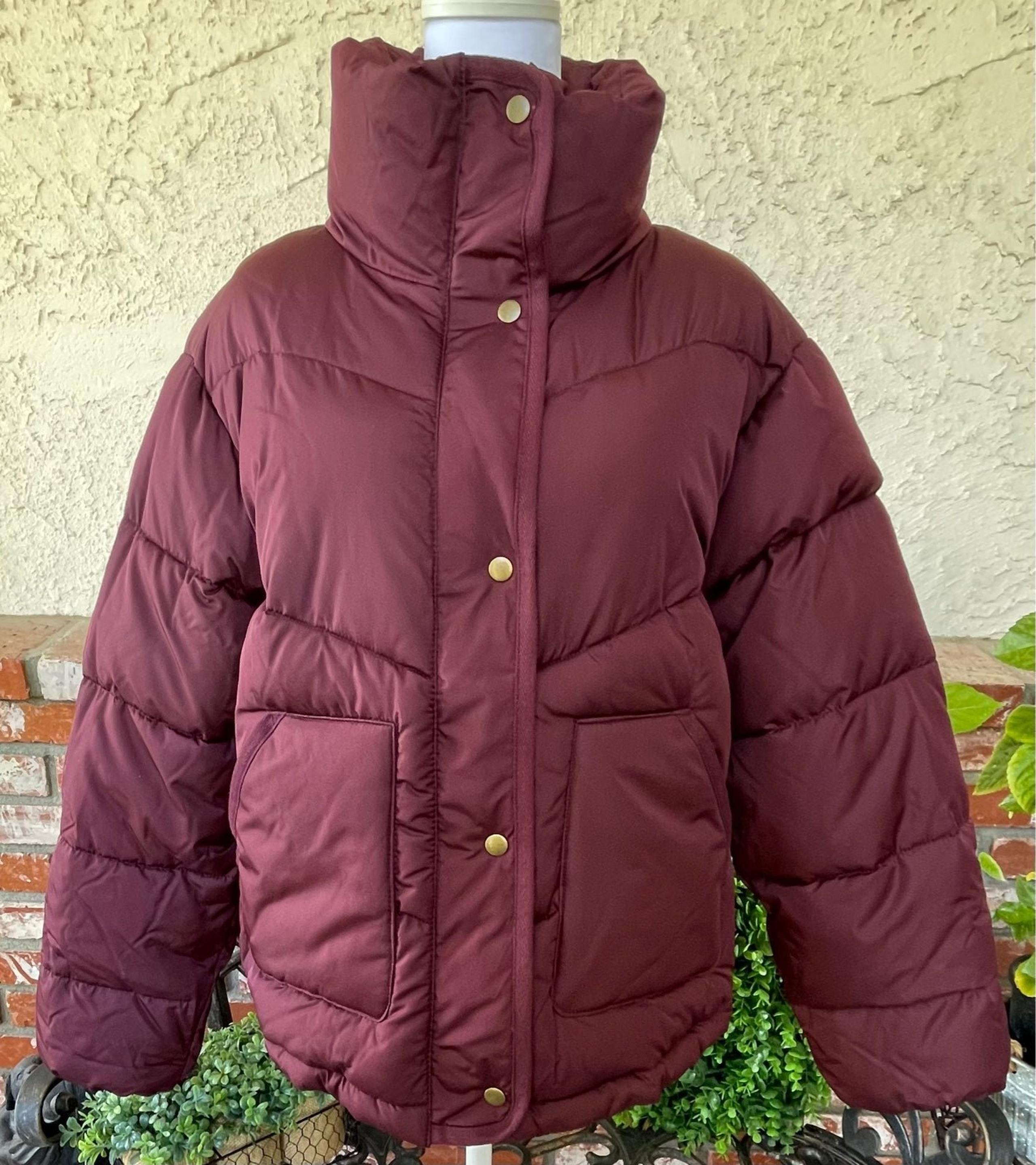 Old Navy Frost Free Puffer Jacket; Burgundy; Zipper/Snaps; Men Sm/Women Med; NWT