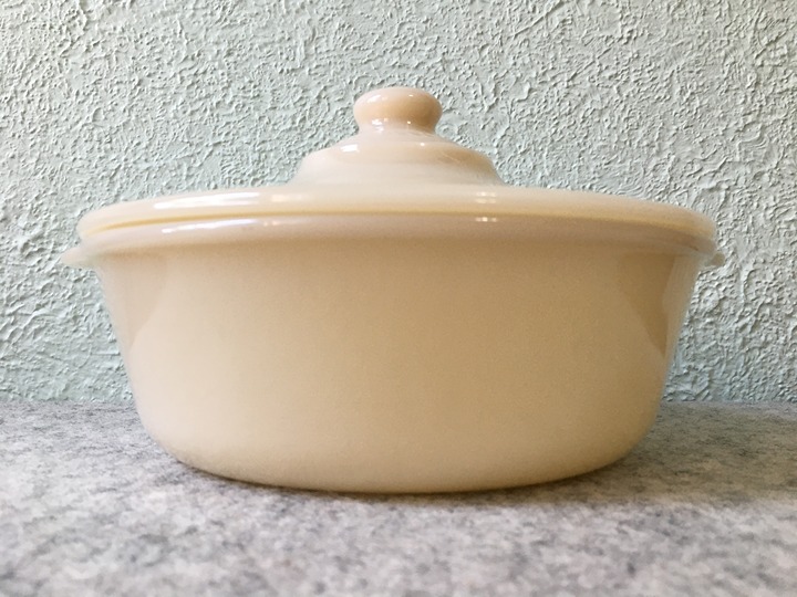 FIRE KING Ivory Milk Glass Tab Handles Casserole Bowl / Dish & Cover Lid Vintage